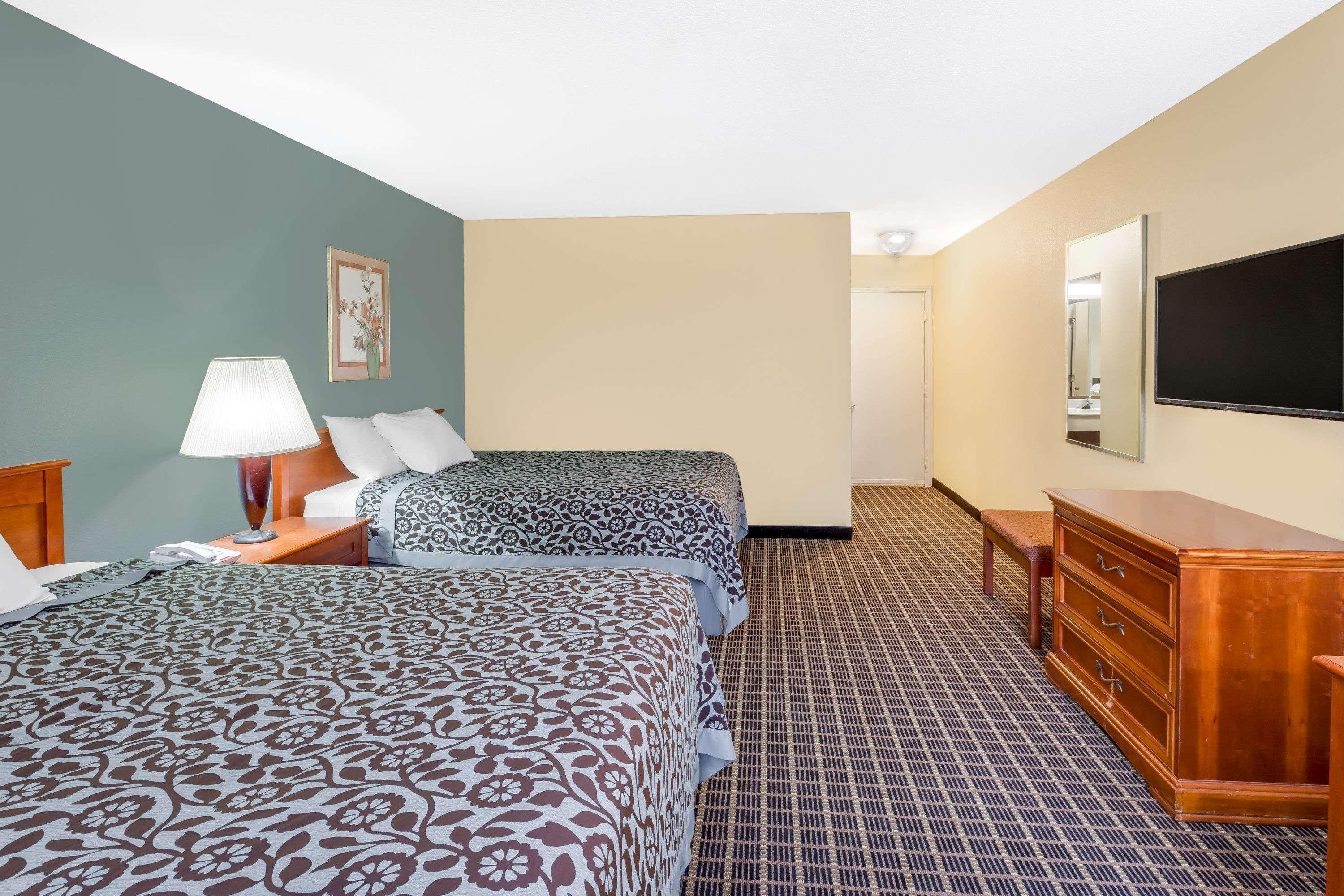 Days Inn & Suites By Wyndham Kalamazoo Ngoại thất bức ảnh